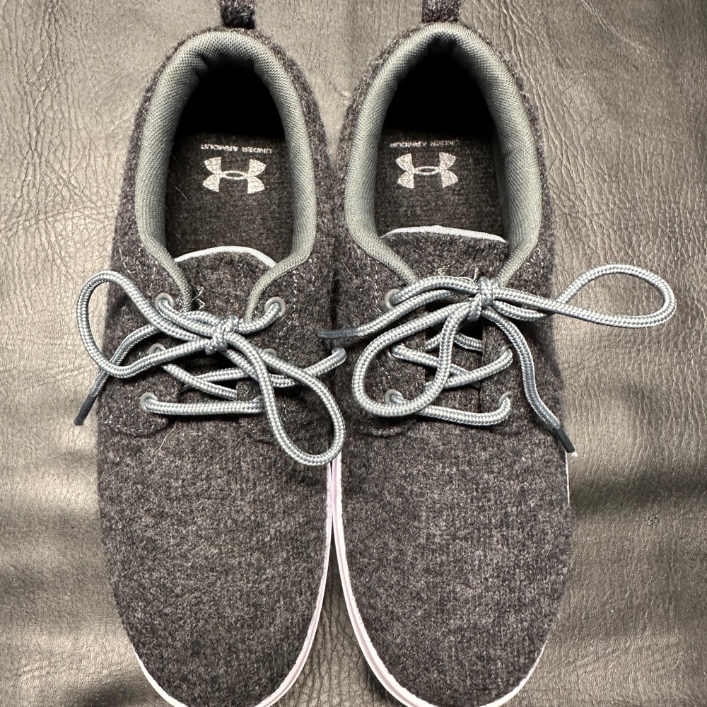 Under Armour Men’s Charcoal Encounter Wool Sneakers *NEW*